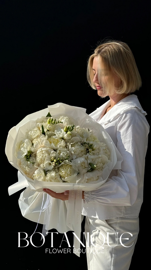 White Peony Duchesse de Nemours and Freesia