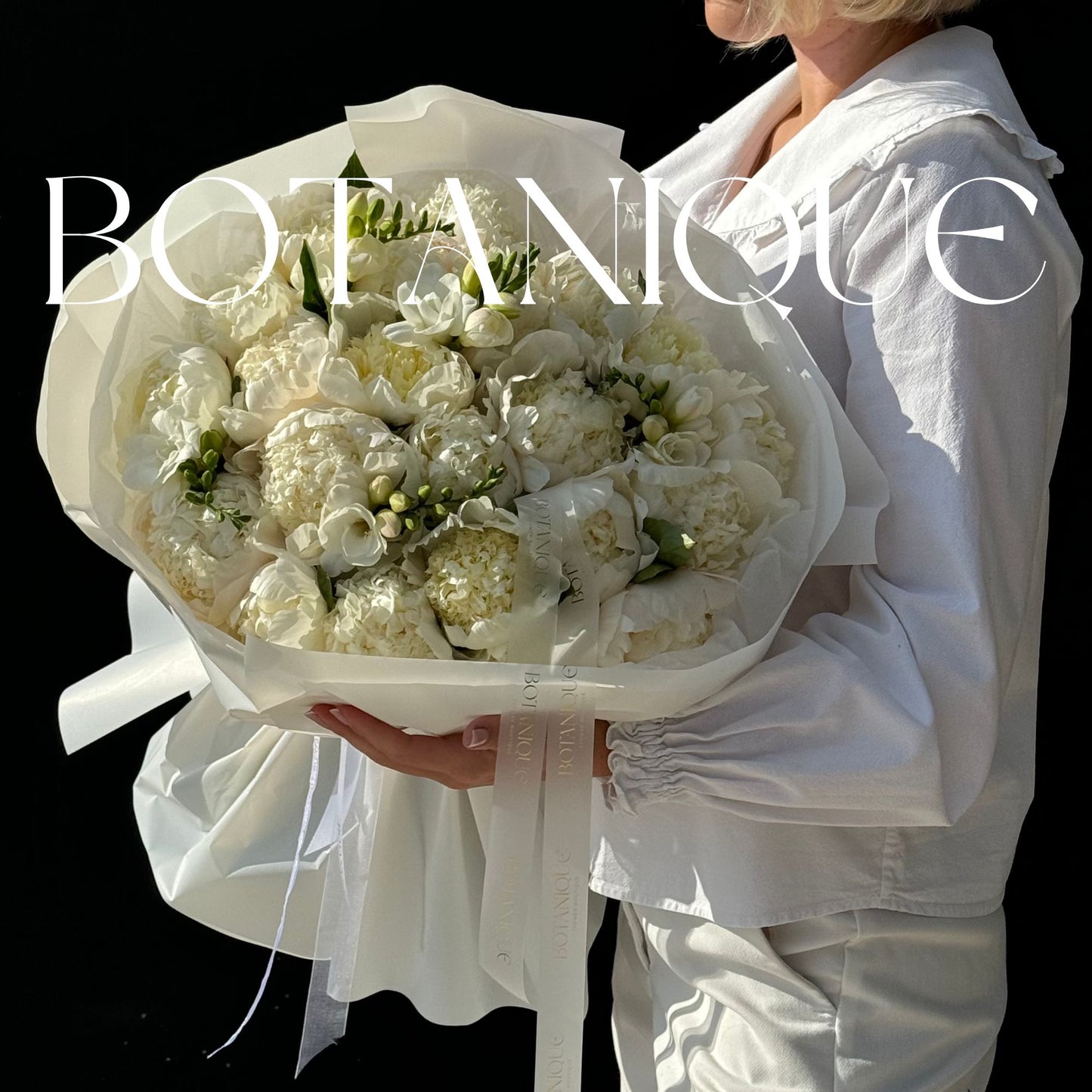 White Peony Duchesse de Nemours and Freesia